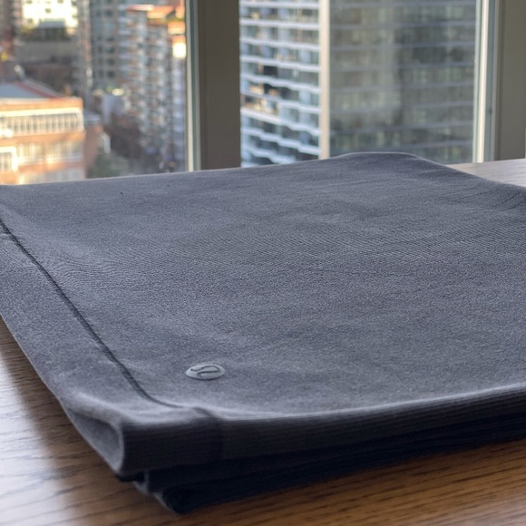 Lululemon Versatile Scarf - Picture 4 of 5